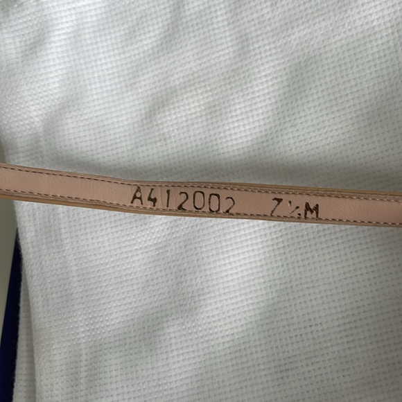 Stuart Weitzman Nearlynude strap sandal patent leather - Picture 10 of 11